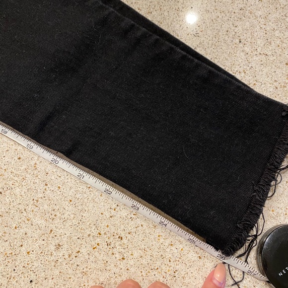 Re/Done High Rise Crop Raw Hem Distressed size 24 - Picture 8 of 16